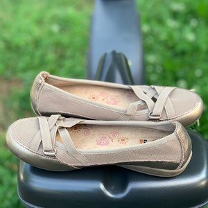 earth spirit shoes wide width